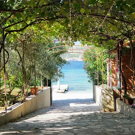 Bralo Διαμέρισμα *